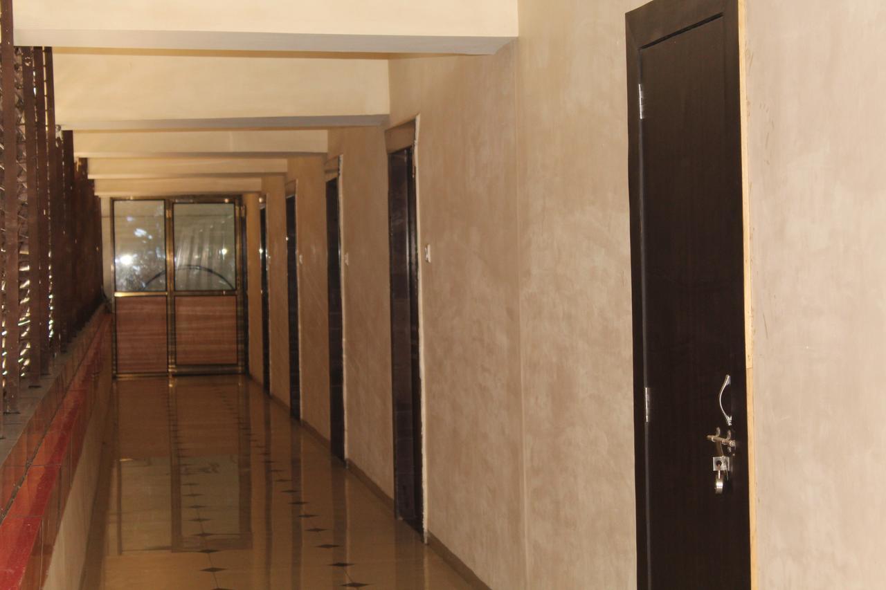 Hotel Anandam Kānker Kültér fotó