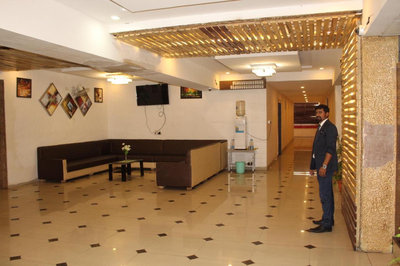 Hotel Anandam Kānker Kültér fotó